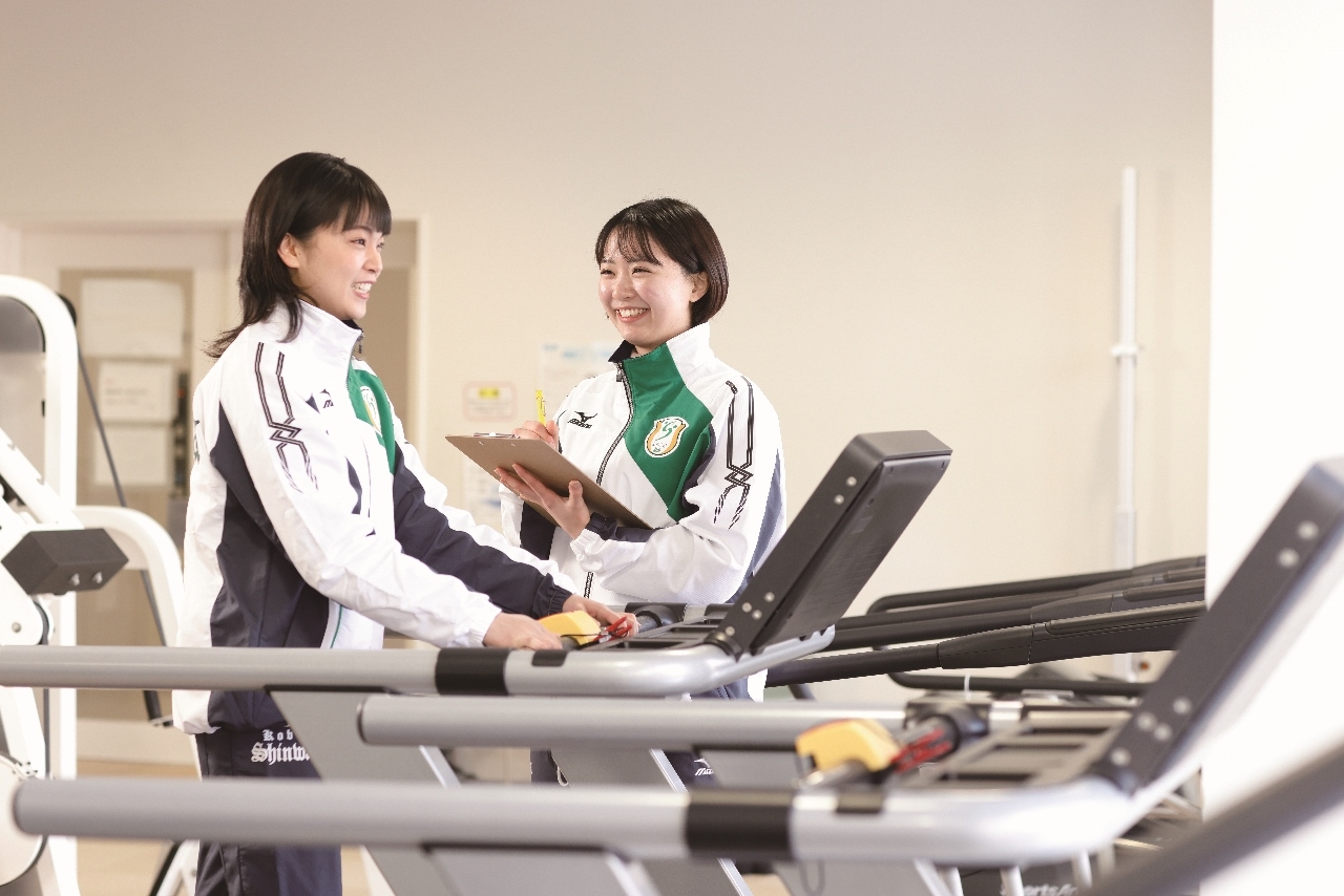 スポーツ教育学科 左 (1280x854).jpg