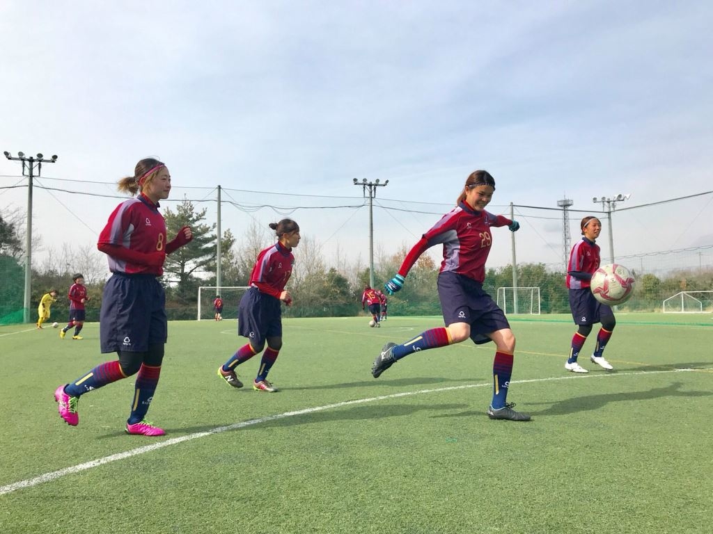 サッカー部 クラブ活動 学生生活 神戸親和女子大学