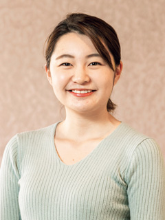 西村 陽菜 さん　修士課程 2年次生 神戸親和女子大学出身