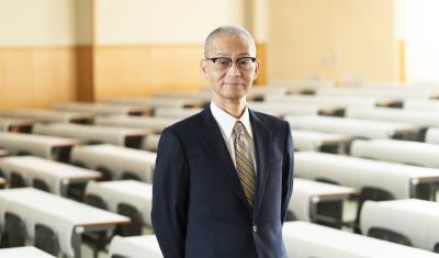 写真：学科長